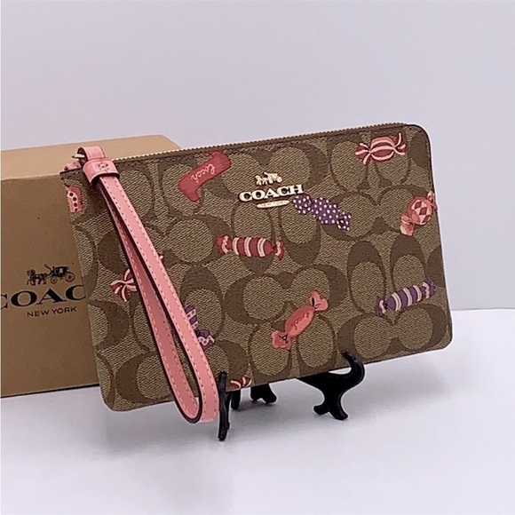 COACH NWT Large Corner Zip Wristlet In Signature Canvas With Candy Print - Picture 6 of 11